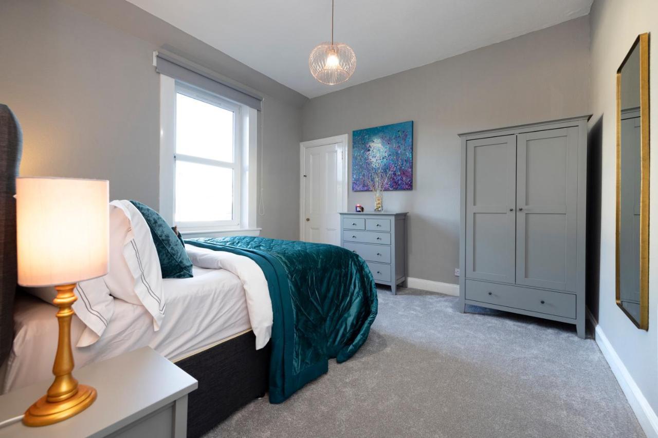 Stylish George Street Apartment Peebles Exterior photo